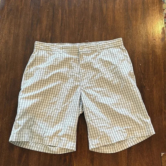 PGA Tour men’s golf shorts size‎ 36 excellent condition - Picture 1 of 4